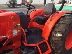 DK5310SEH Kioti Tractor With KL5520 Loader.
