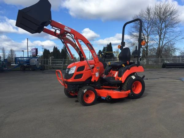 KIOTI Tractors CS2510 HST Kioti Tractor And KL2410 Loader 1 KIOTI Tractors CS2510 HST Kioti Tractor And KL2410 Loader