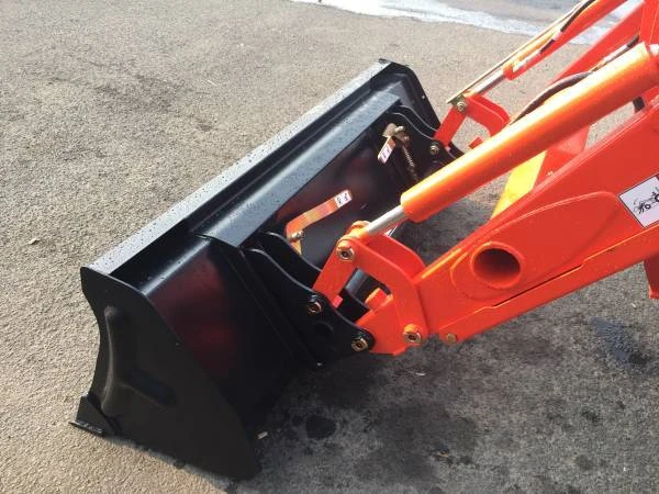 DK4210SE HST Kioti Tractor With KL5520 Loader KIOTI Tractors 3 DK4210SE HST Kioti Tractor With KL5520 Loader KIOTI Tractors