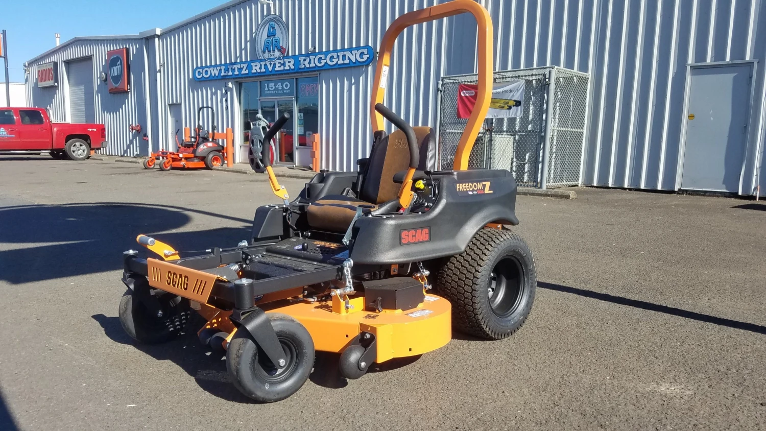 20190725_092354.jpg Cowlitz River Rigging Tractor Implements Freedom Z Zero Turn Mower