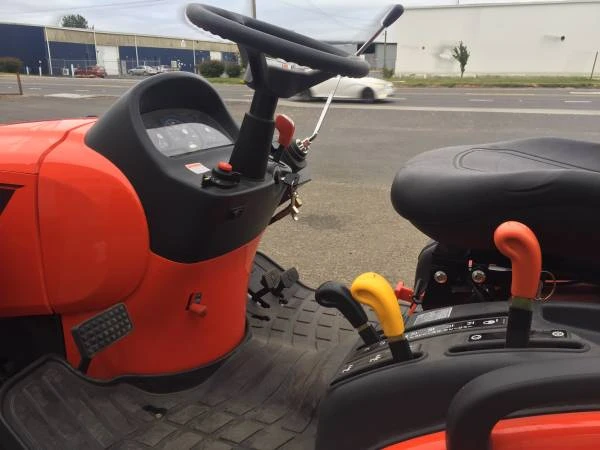CS2210 Kioti Tractor, SL2410 Loader, And SB2410L Backhoe KIOTI Tractors 4 CS2210 Kioti Tractor, SL2410 Loader, And SB2410L Backhoe KIOTI Tractors